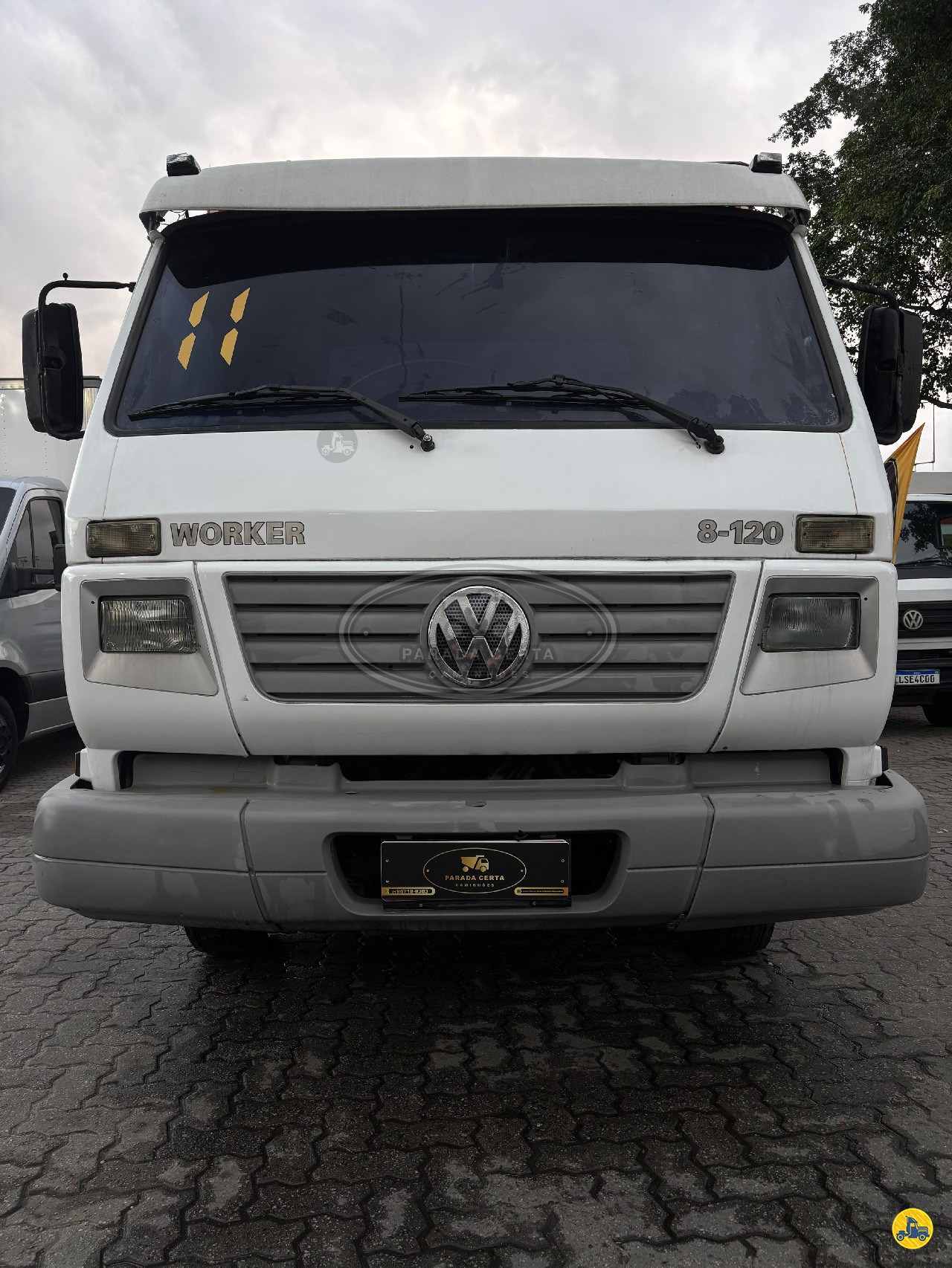 CAMINHAO VOLKSWAGEN VW 8120 Baú Térmico Toco 4x2 Parada Certa Caminhões NOVA IGUACU RIO DE JANEIRO RJ